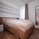 Hvt Comfort דירה *