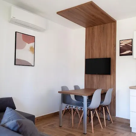 Apartment Hvt Comfort Mezokovesd
