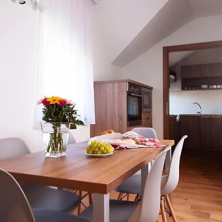 Hvt Comfort Apartment